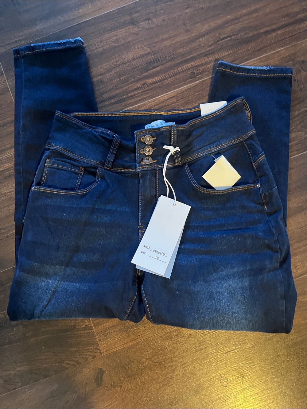 High-Rise Dark Blue Women's Jeans with Triple Button Front